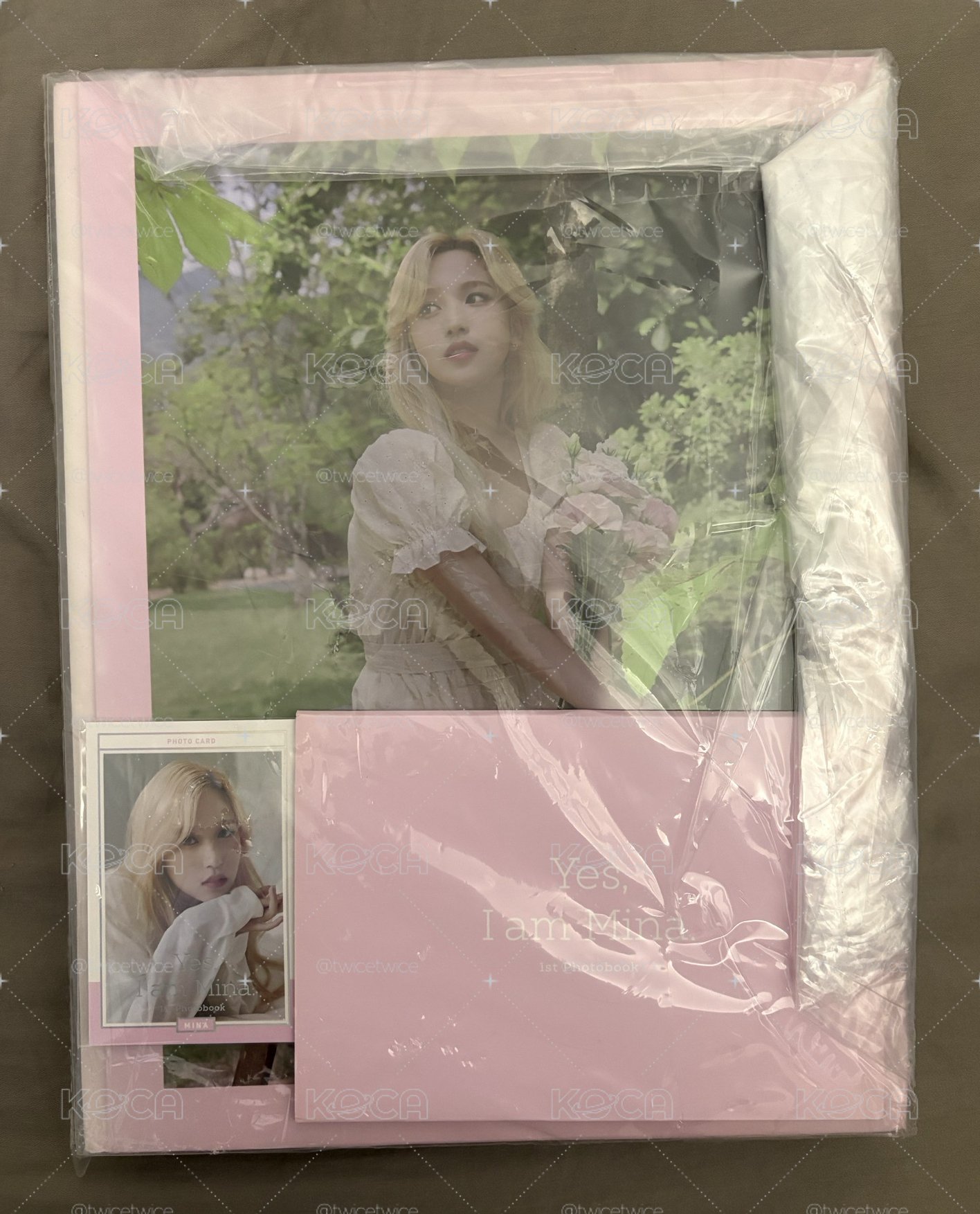 Yes I am Mina Pink ver. 寫真集 