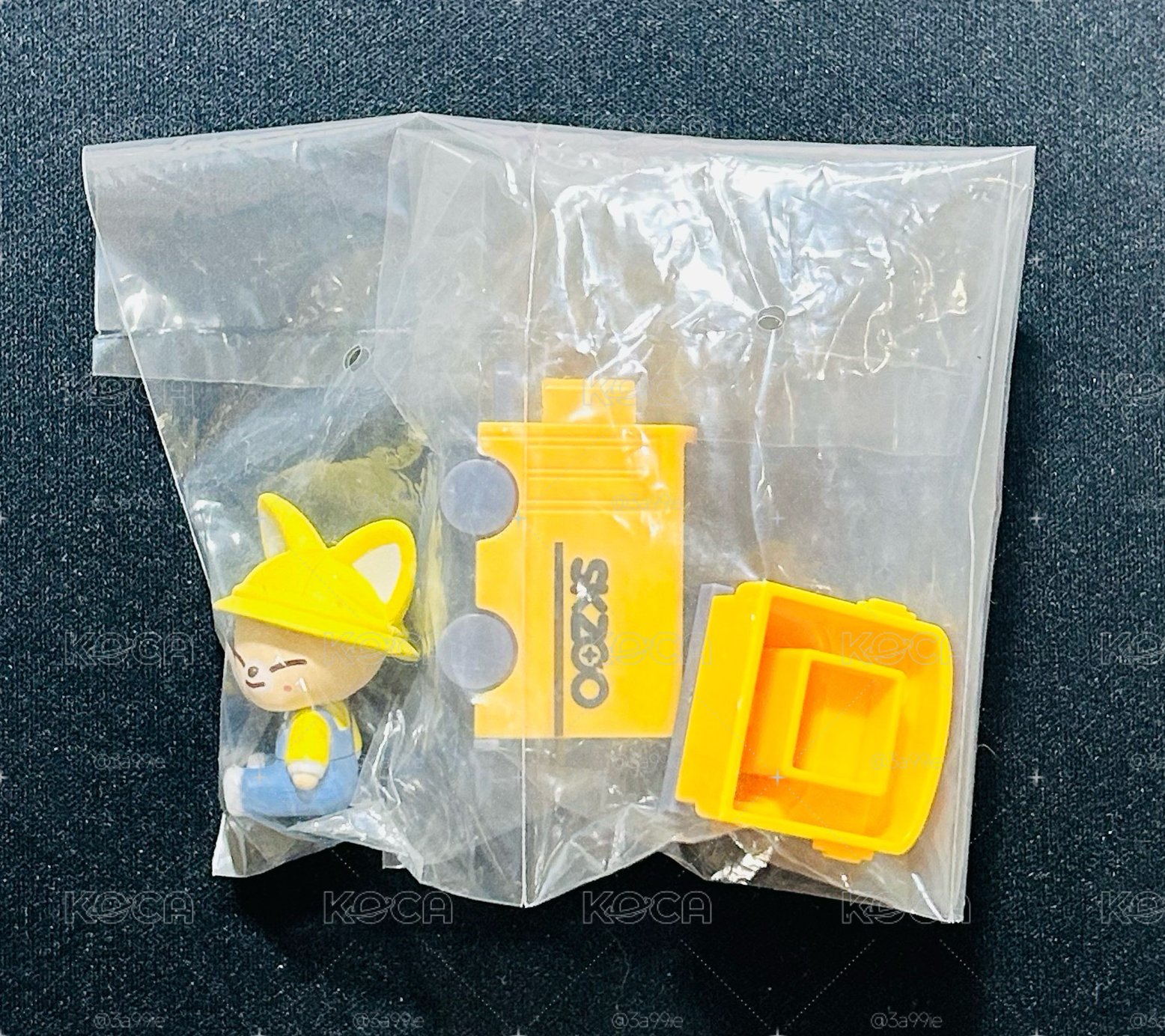 SKZOO校車扭蛋寅