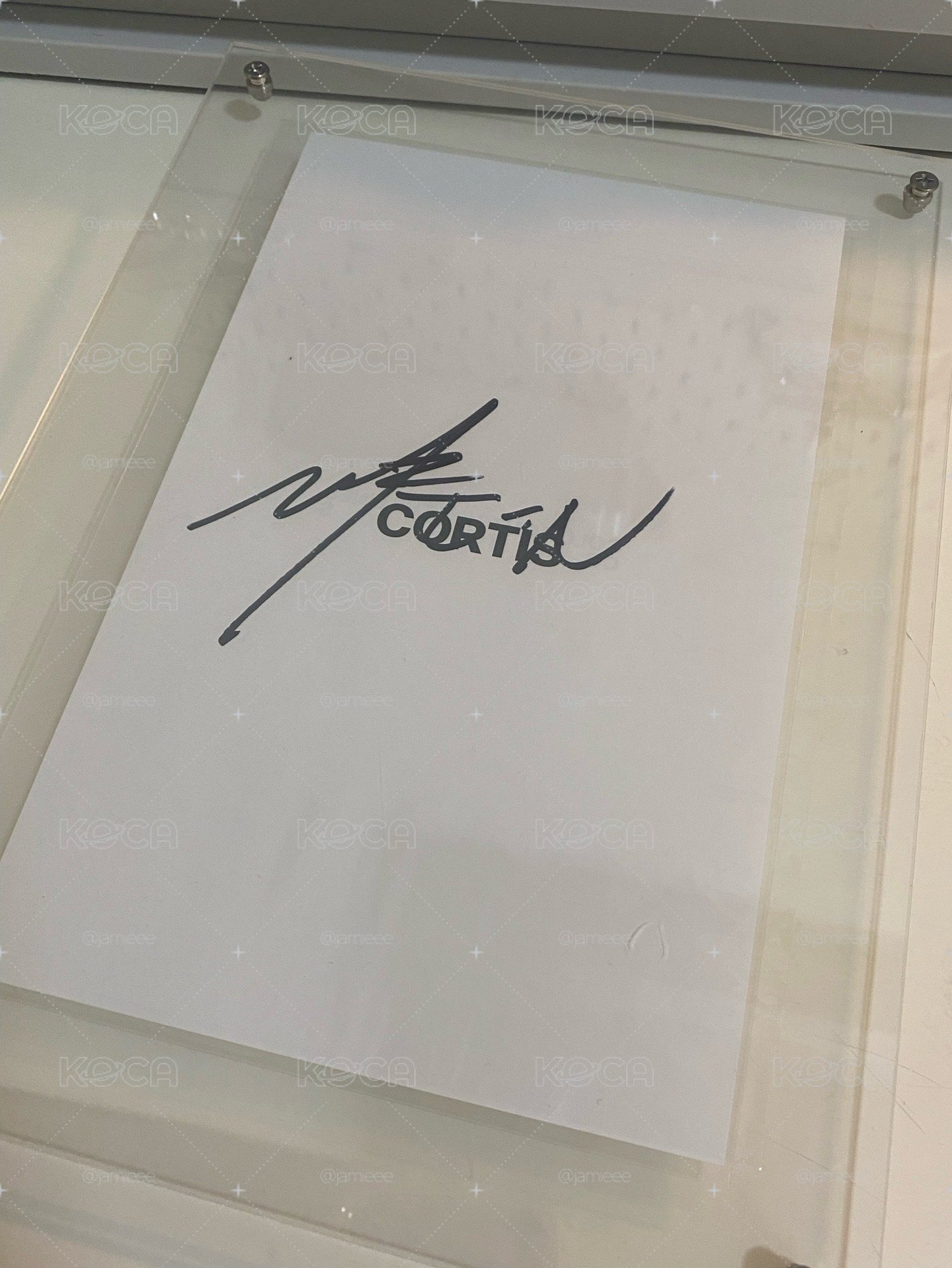 馬丁迷一親簽小盤