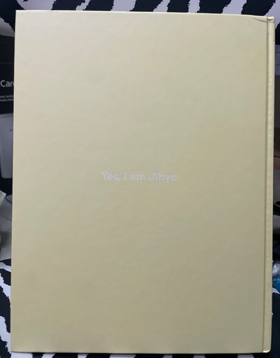Yes, I’m Jihyo(黃版)