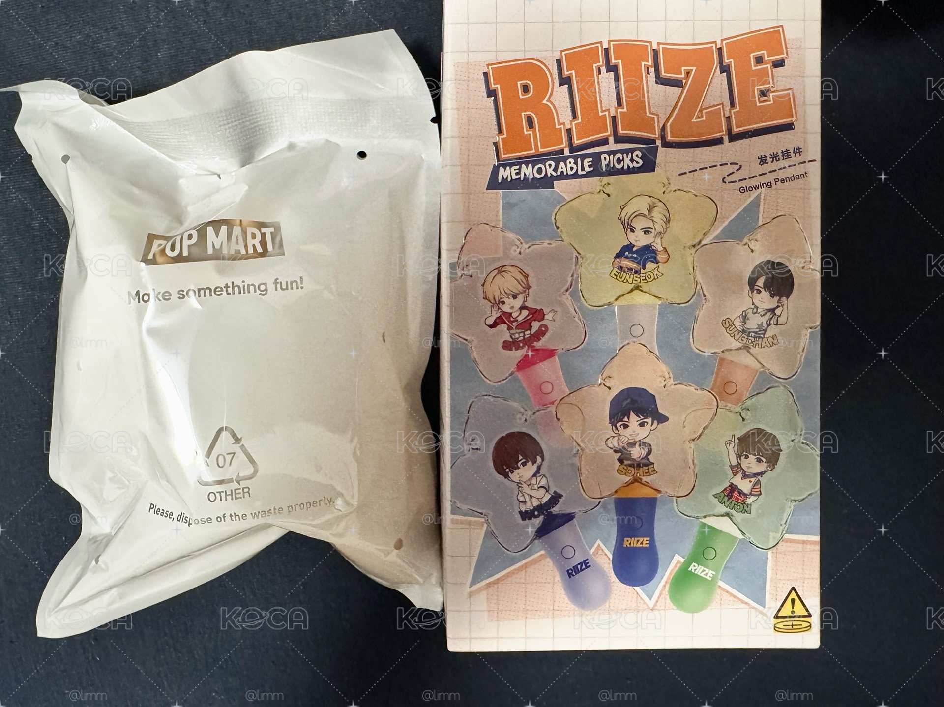 泡泡瑪特珍藏系列 發光掛件 RIIZE 成燦 Sungchan