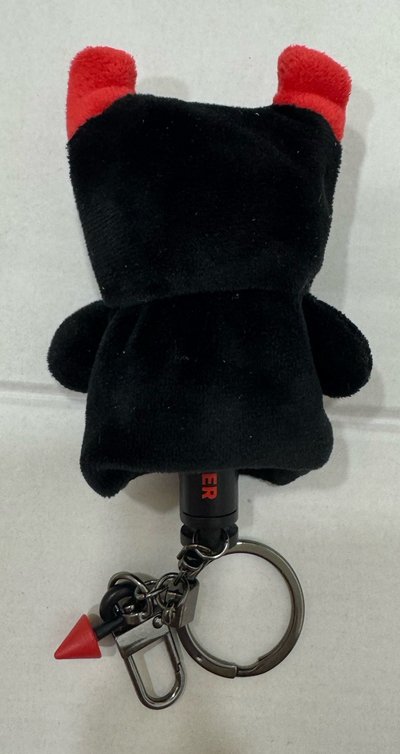 二手小手燈吊飾跟小手燈衣服一起