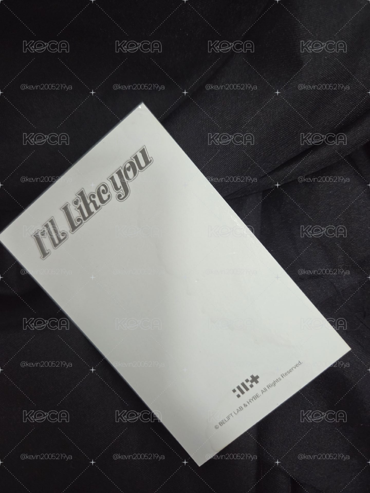 有瑕疵適合帶出去 弄壞也不擔心  illit雙人卡