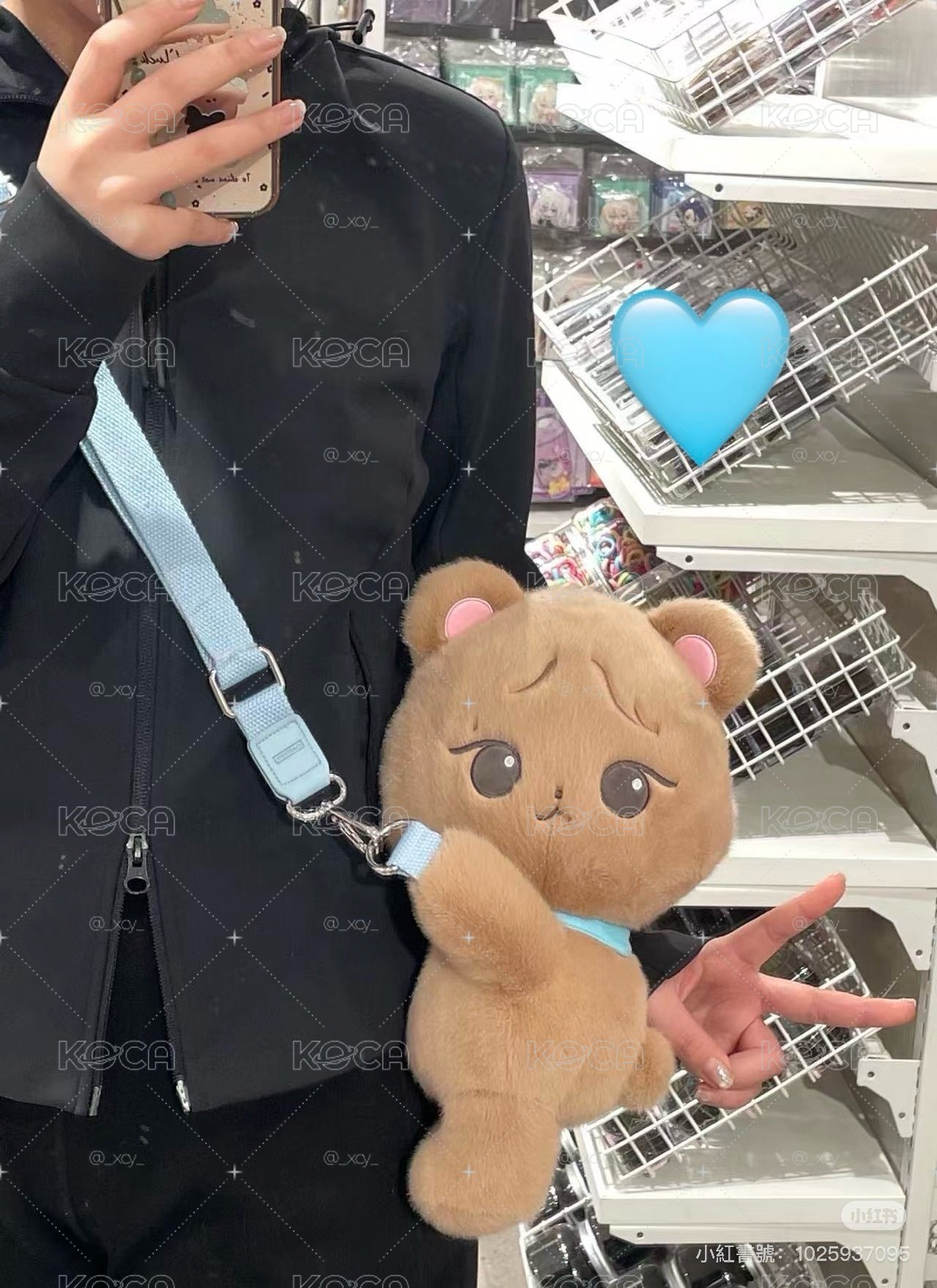 Jennie 快閃店娃包