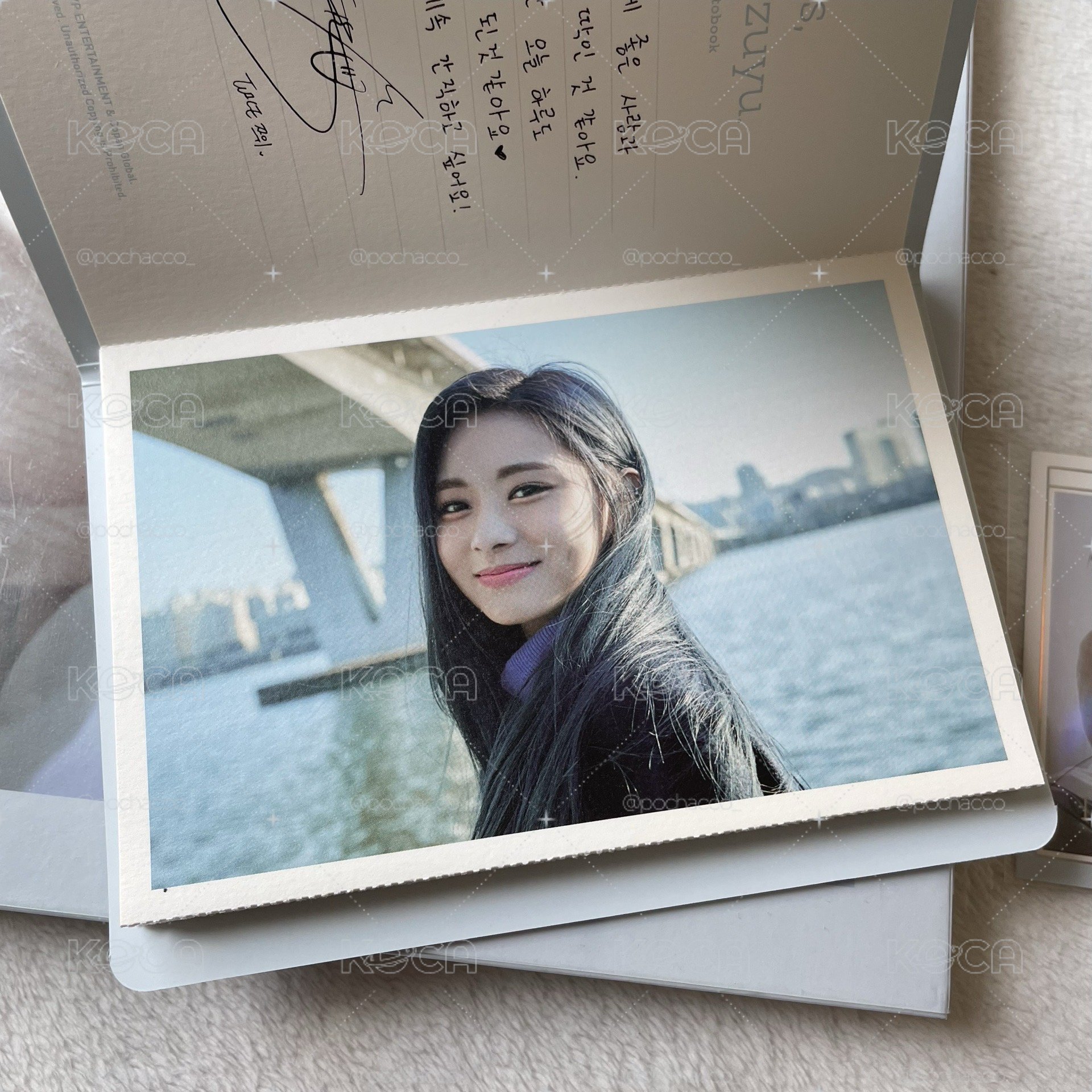 TWICE 子瑜《Yes, I am TZUYU》寫真書