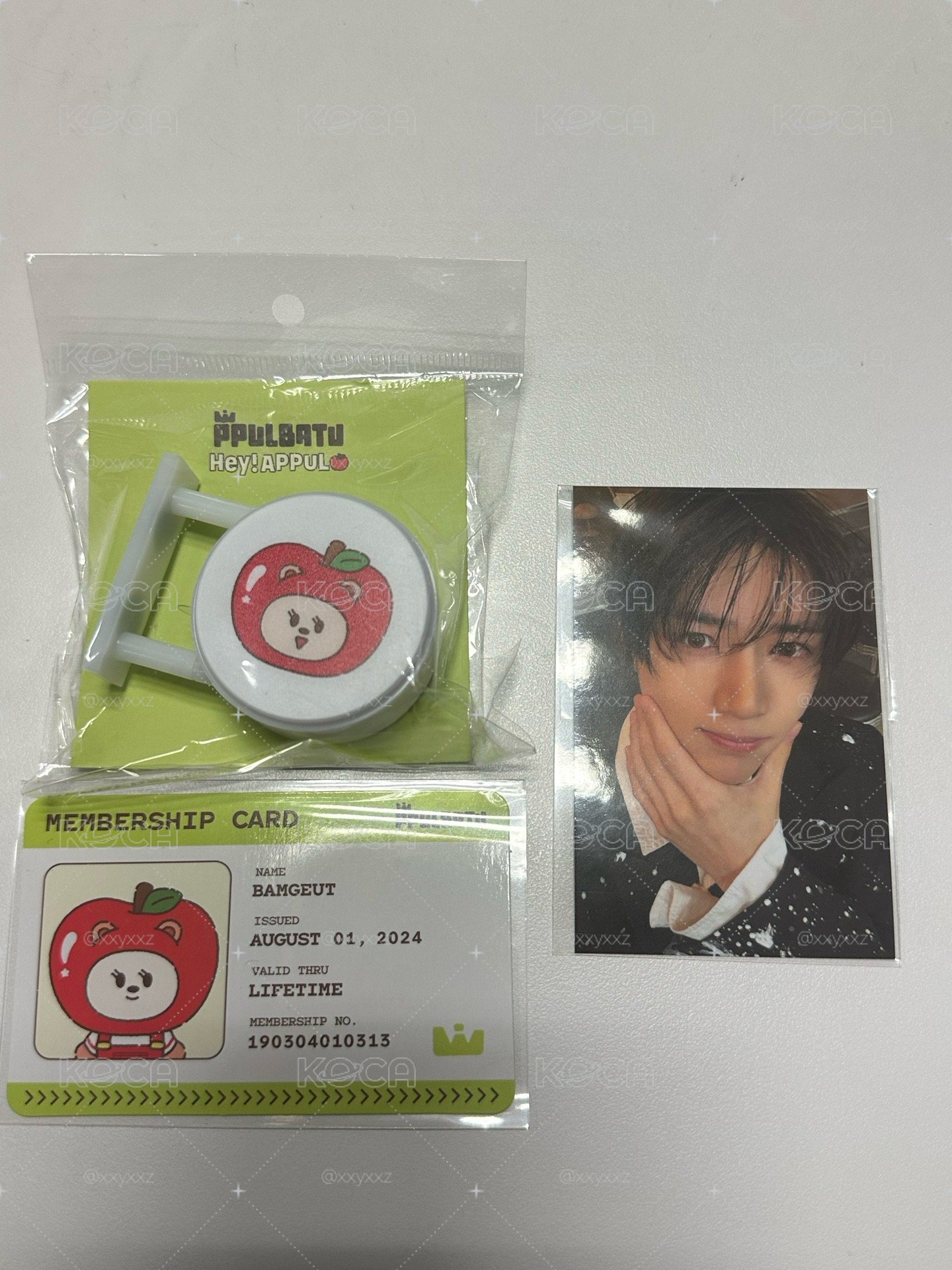 TXT 蘋果快閃店 栗嘻嘻燈箱