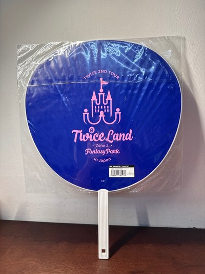 20元起標 TWICE 定 二巡+瑜JP正規二扇子