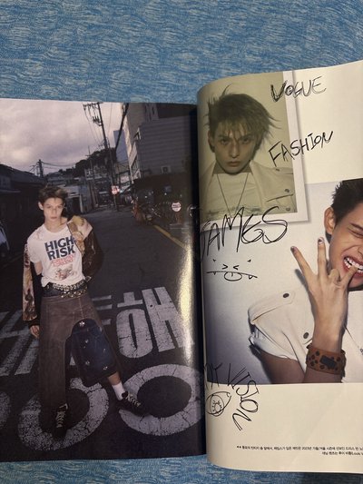 VOGUE KR 25.10 雜誌 (內頁有cortis)