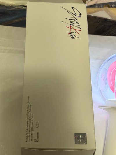 （現貨 紙箱寄出 一日寄出）straykids skz 一代手燈