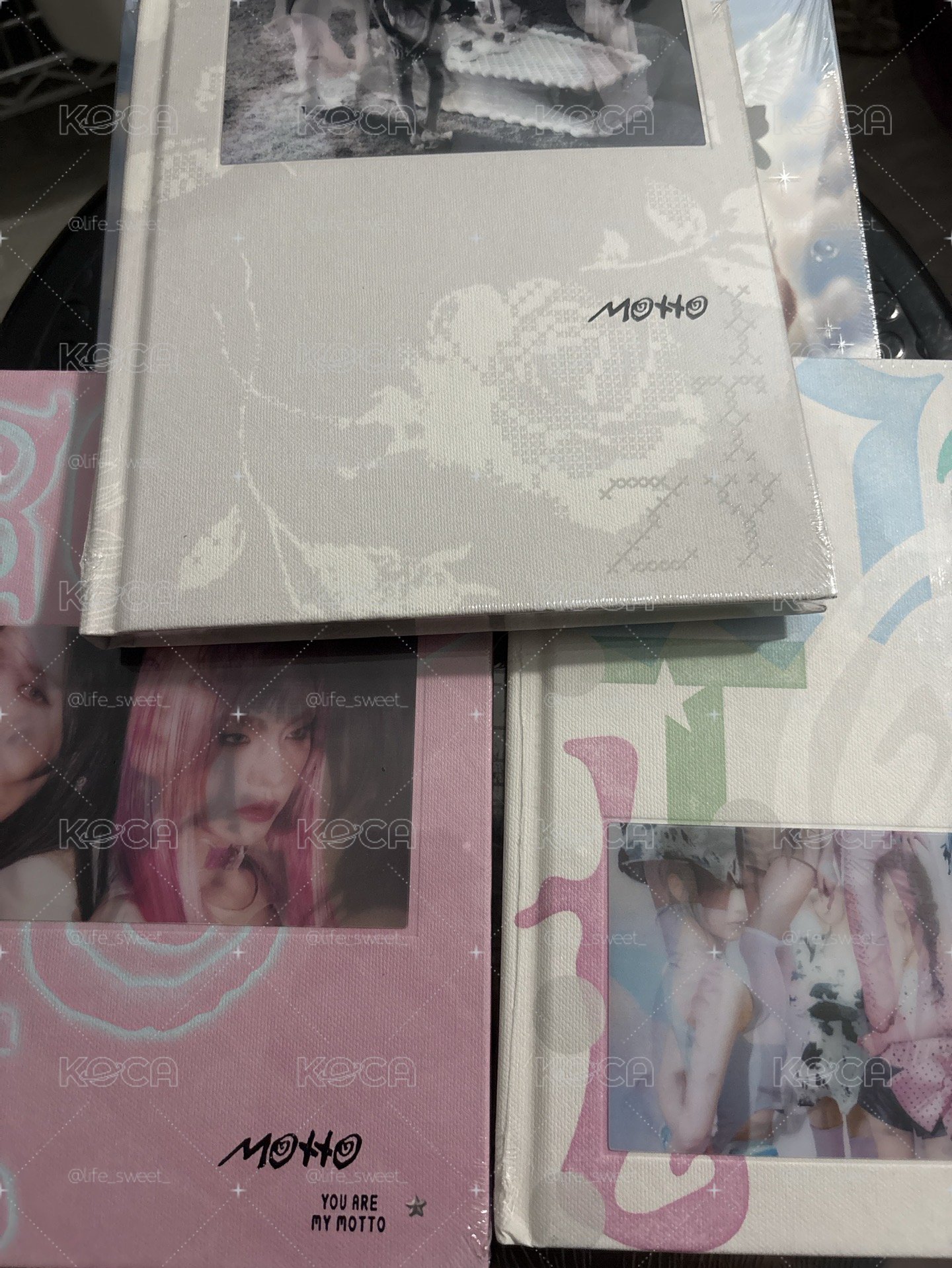 Motto 迷十二 專輯 Photobook A / B / C ver.(三本一套未拆）