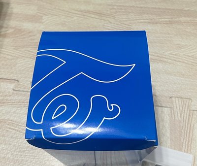(含卡)日本八週年拍拍燈 TZUVELY