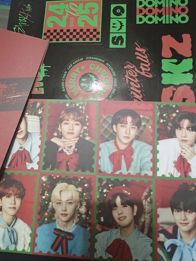 綁物 skz 聖誕限量版空專 有貼紙郵票卡片