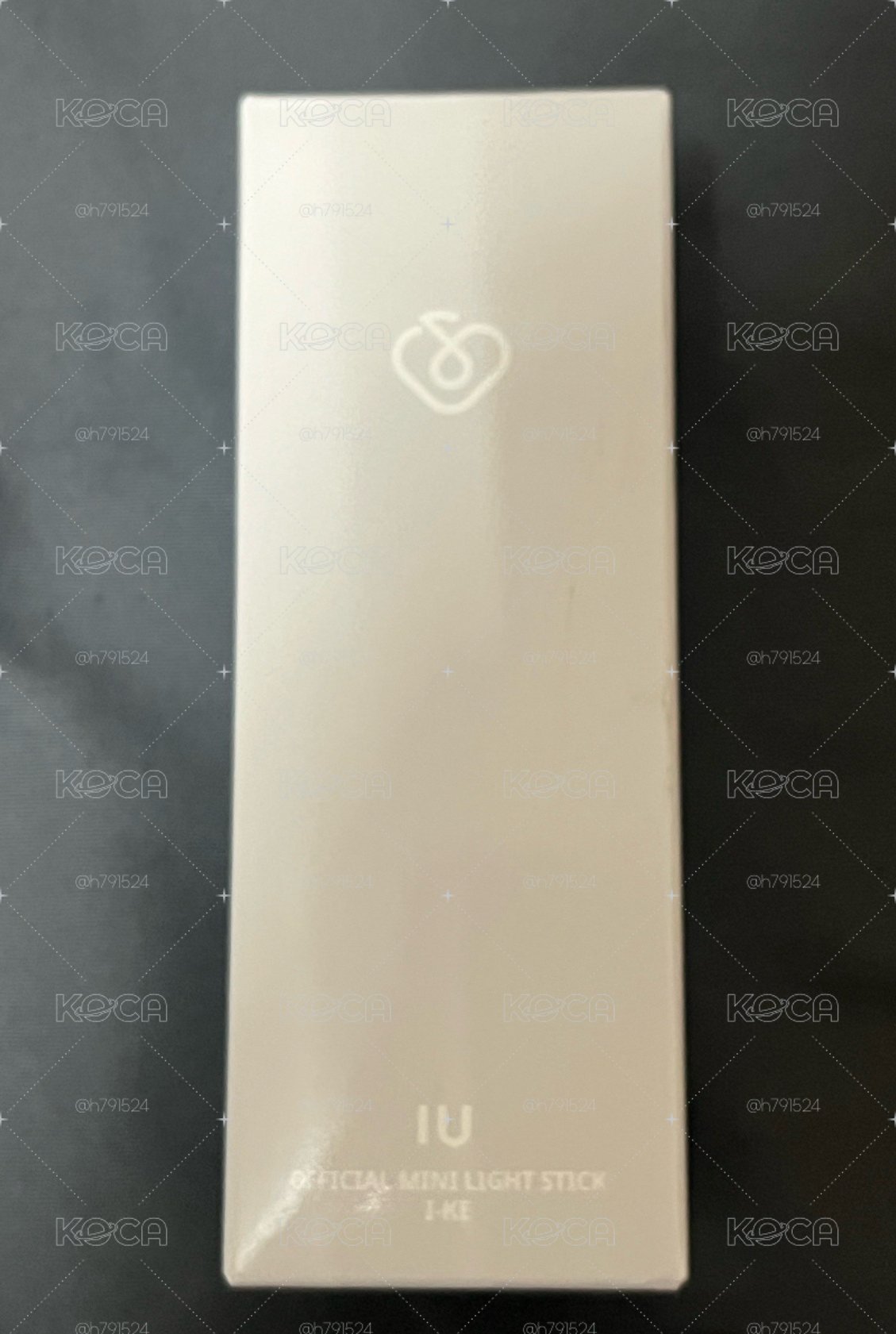 IU 李知恩 小手燈