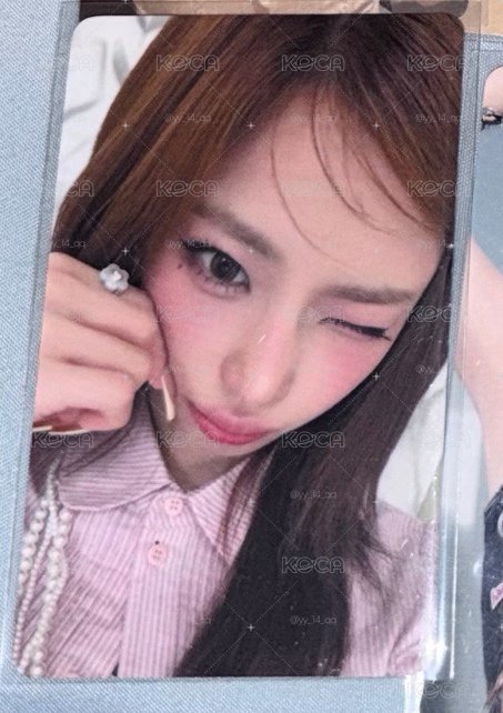 捏臉露