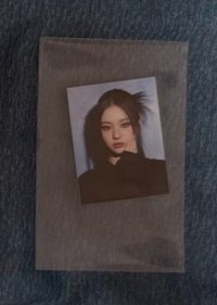 Yeonji a24專輯證件照b
