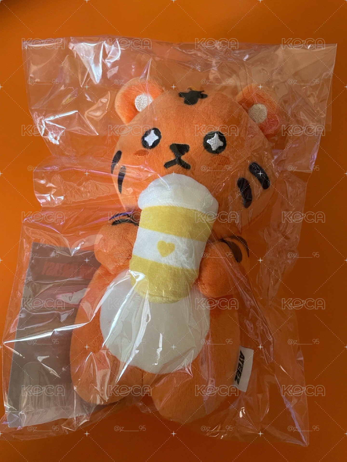 🏴‍☠️｜台灣人必備杯套中