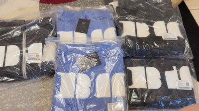 25世巡 外套 帽T BABYMONSTER SWEAT ZIP-UP HOODIE_SKY BLUE & BLACK 