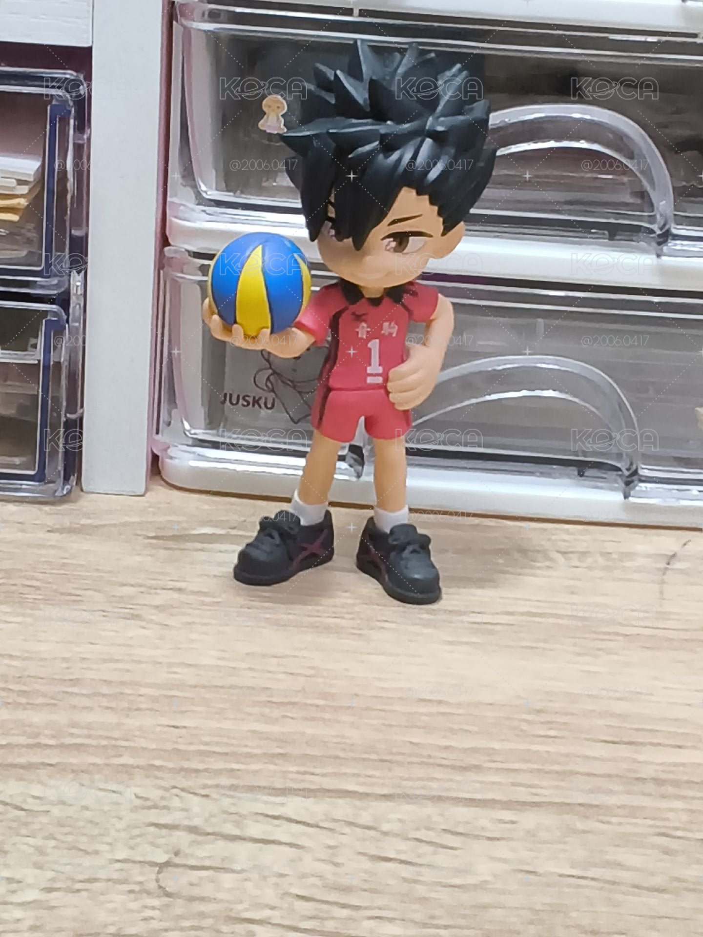 黑尾公仔