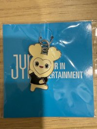 JYP日本快閃店2021 鑰匙圈吊飾 鑰匙圈吊飾 多賢