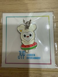 23 JP快閃店追加 JYP JAPAN 鑰匙圈吊飾 多賢