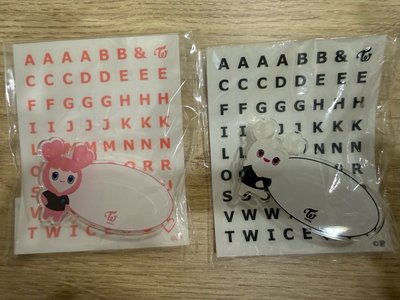 Twice JYP日本快閃店2021 JYP JAPAN 別針襟章 momo 多賢