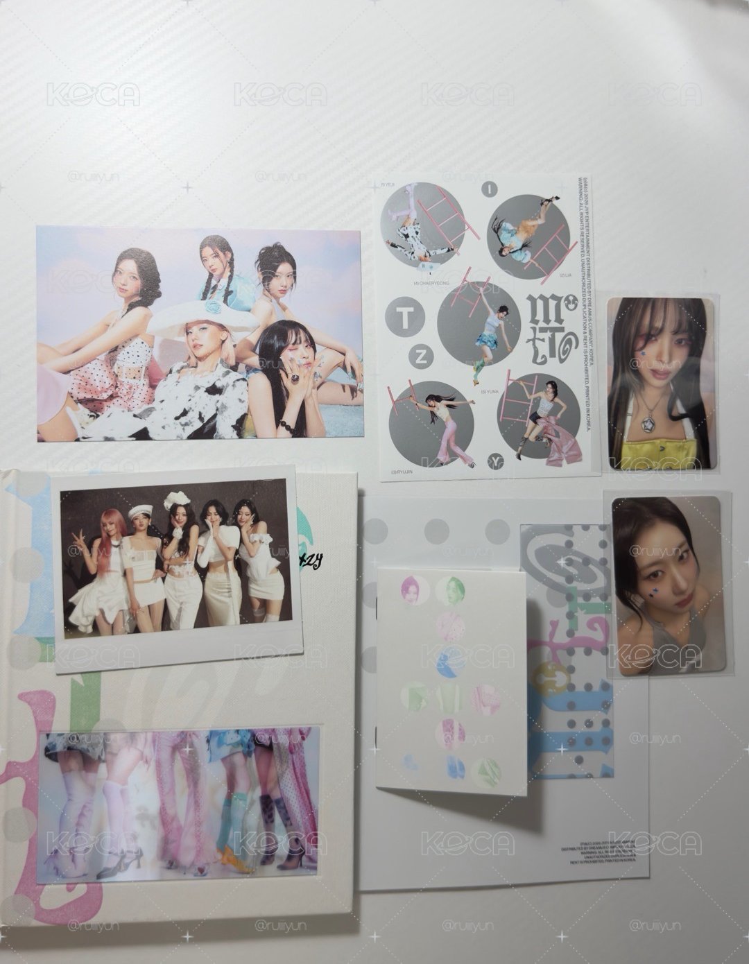 Itzy Motto 迷十二 專輯 Photobook  C ver.少一張小卡