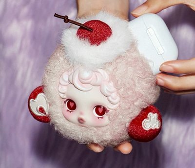 【全新未拆】SKULLPANDA 不眠劇場系列-耳機包（發霉小蛋糕）