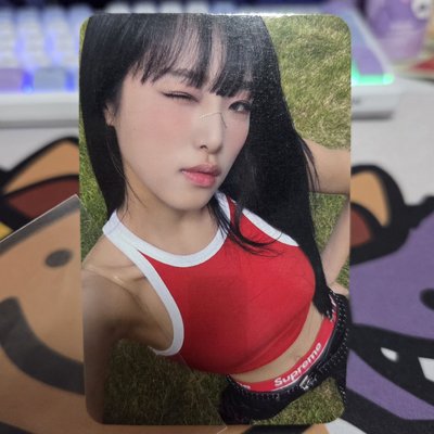 紅背心yena