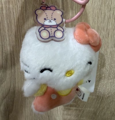 捧臉瞇眼kitty