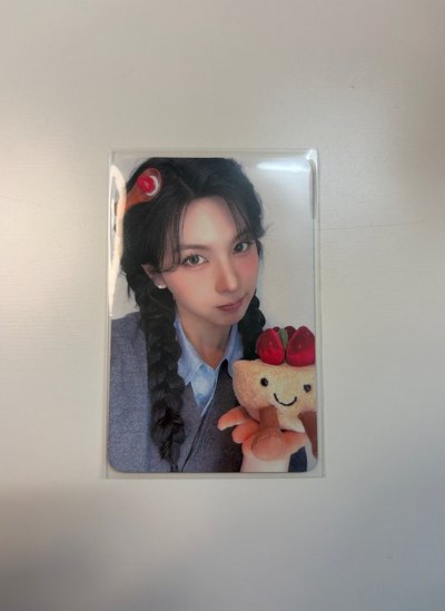 草莓蛋糕裴