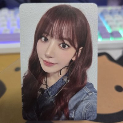 el紅髮藍衣櫻