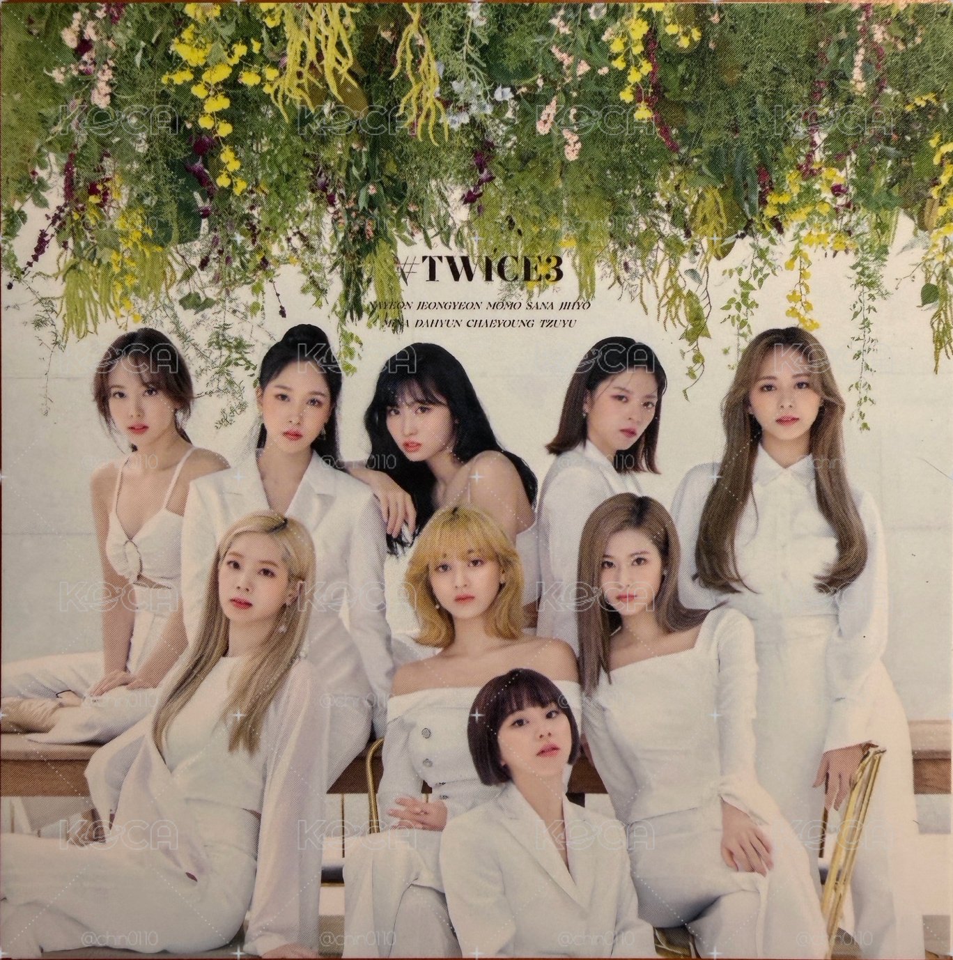 TWICE 初回限定盤預購禮貼紙