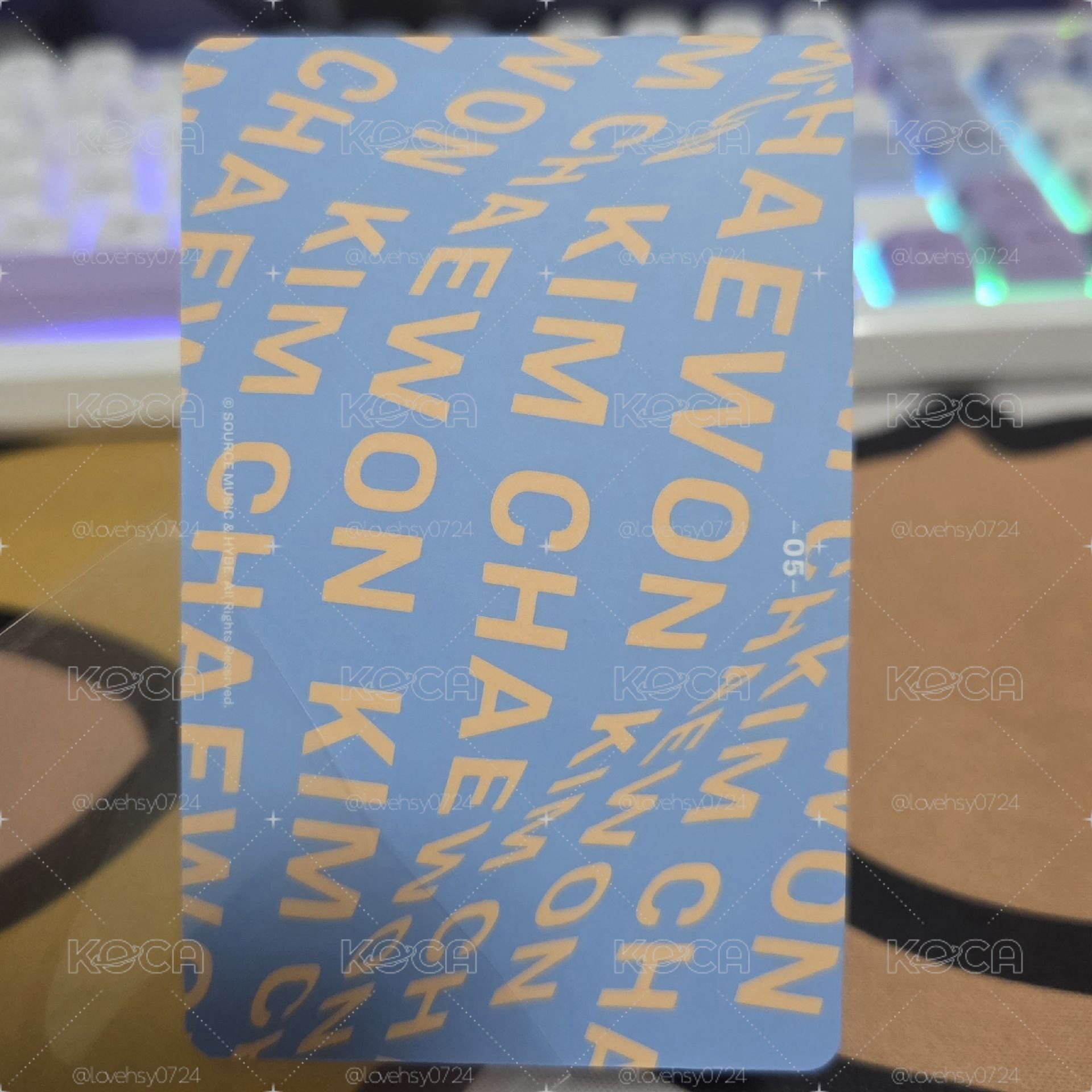 金髮比心采
