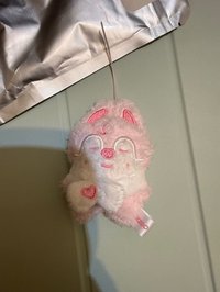 草莓潦草娃