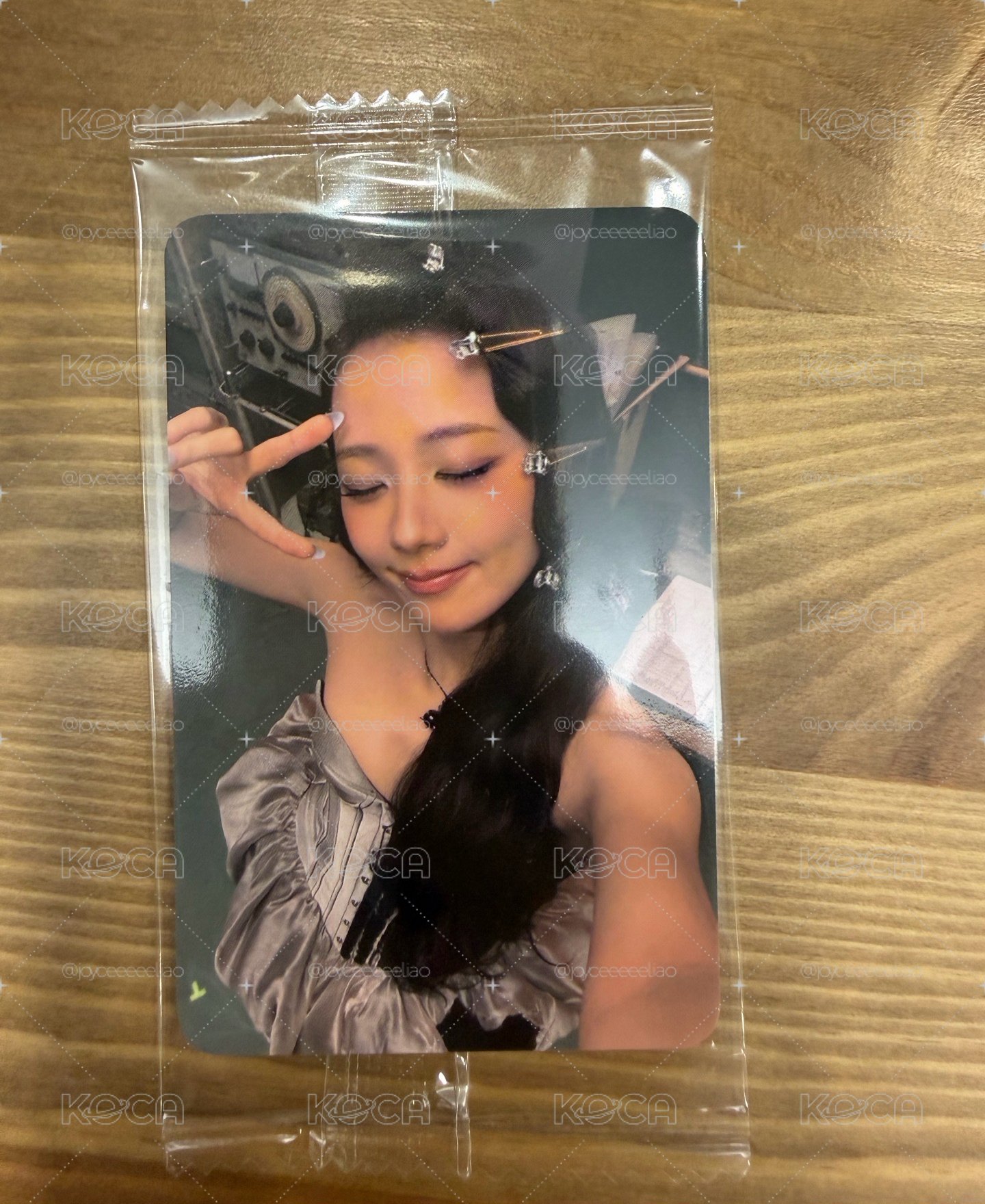 Jisoo click k4特典小卡