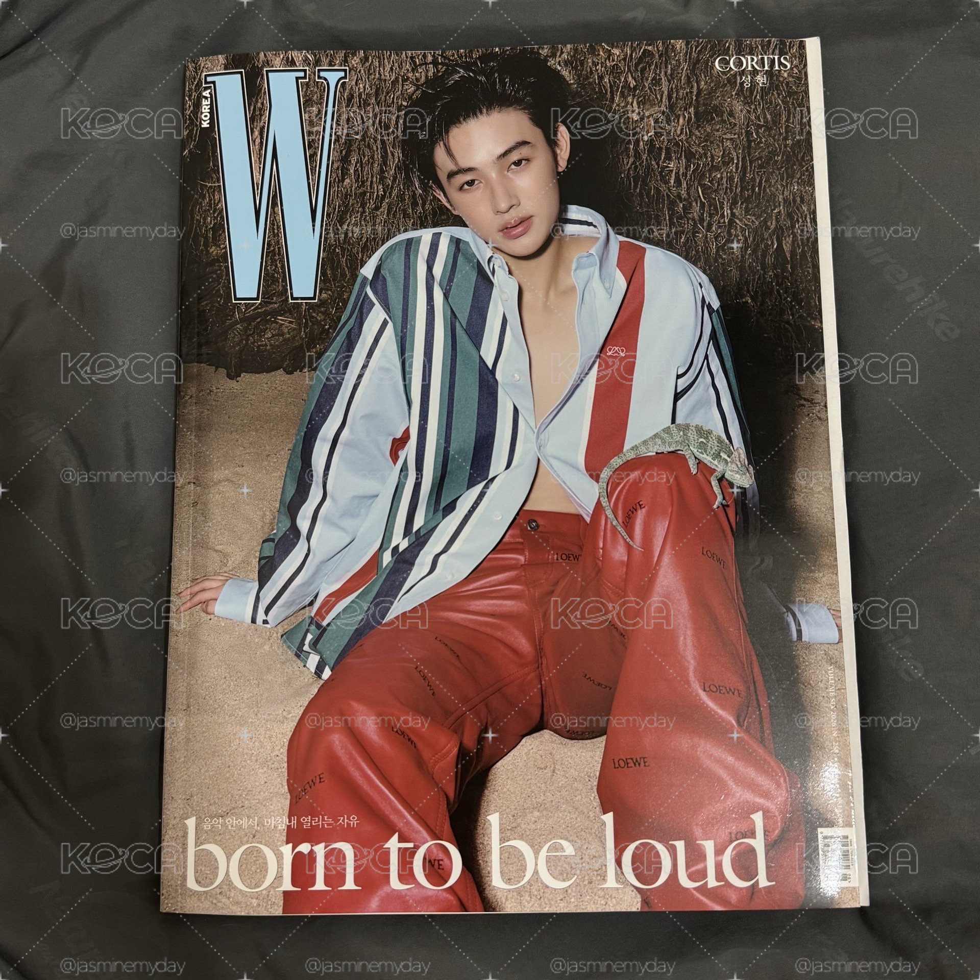 W 玹封雜誌