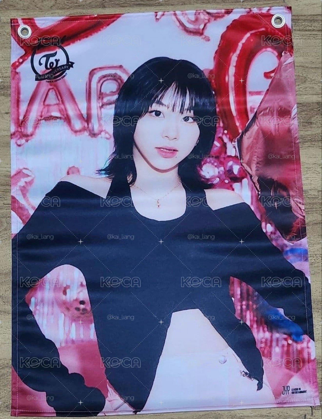 Twice  JP出道五週年 掛布海報 