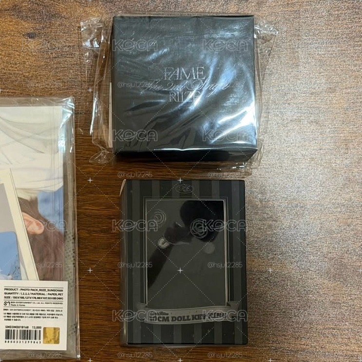 RIIZE照片展周邊