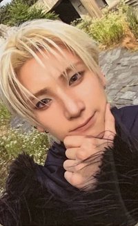 MOM wvs 通路 特典卡 B SOLO Ver.