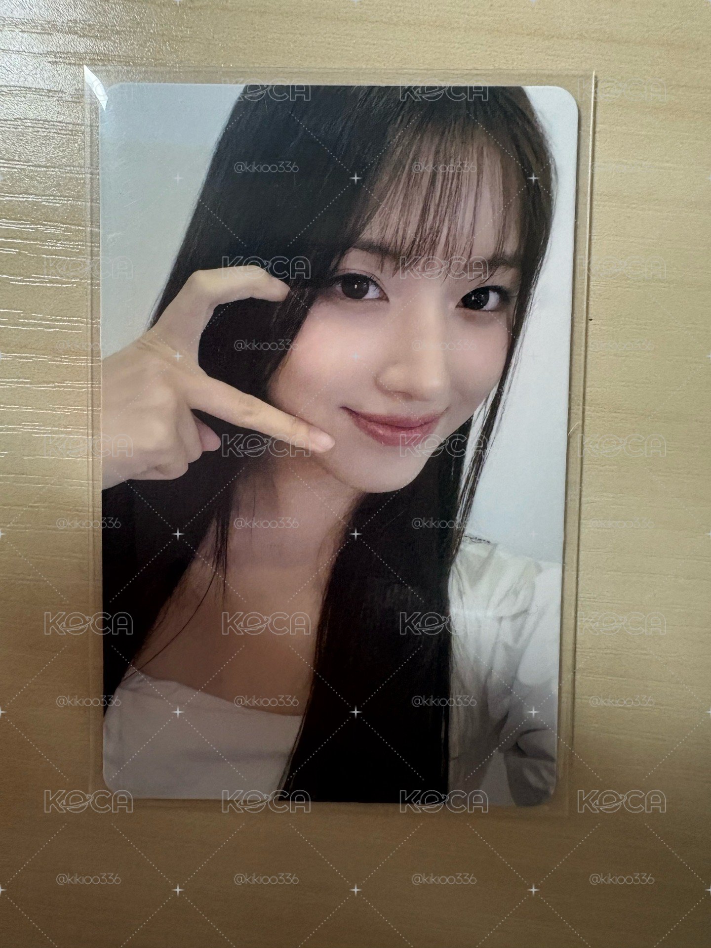 jiwoo 簽售卡
