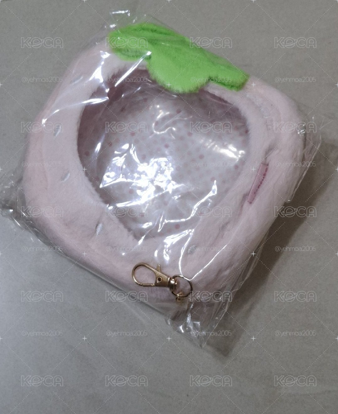 14*13.5cm草莓娃包一個