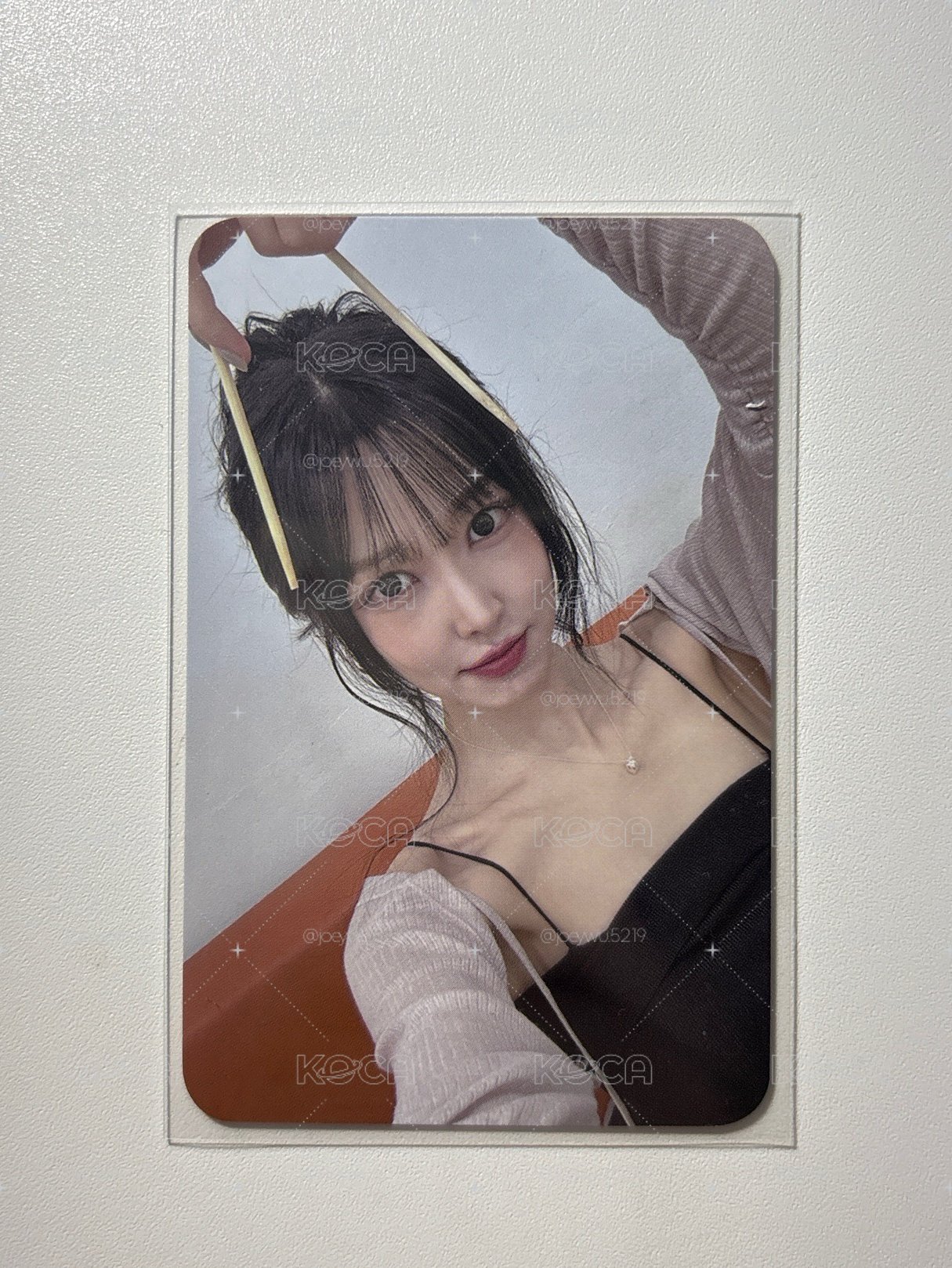 Yuju In Bloom rs線下簽售卡