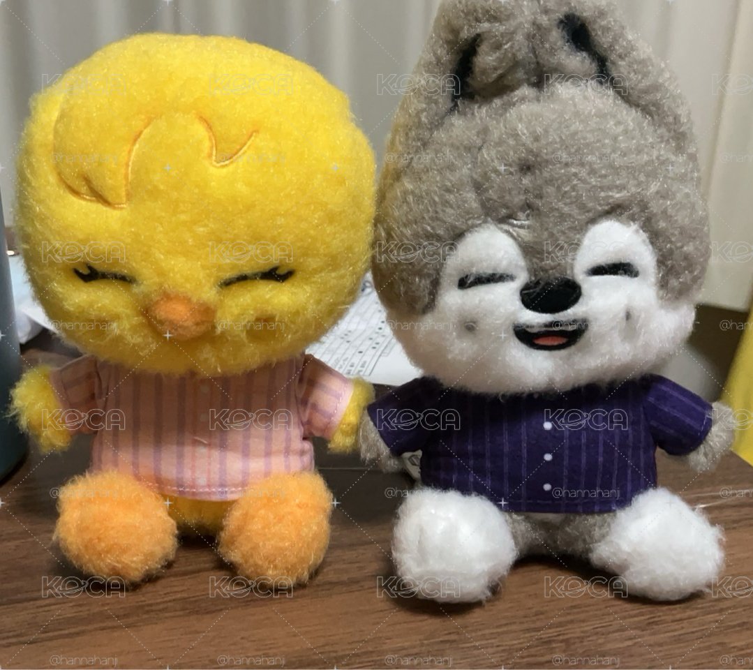 skzoo x GIGO 坐姿娃