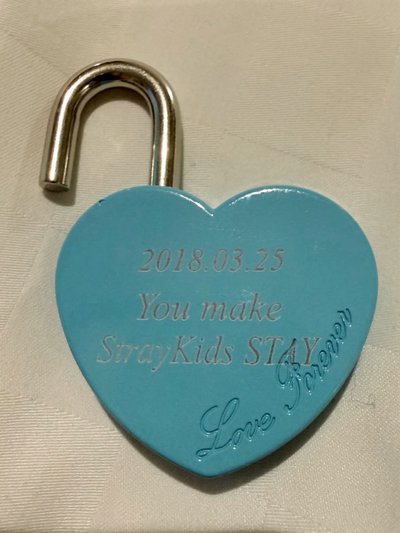 Stray Kids 愛心鎖+小卡 日本展望台限定聯名（預購）