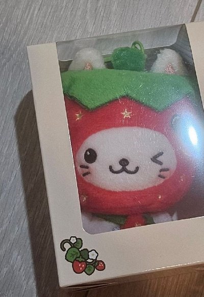 草莓奶茶貓 （現貨的話盒子有廠損不介意可私訊