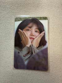 摸臉頰