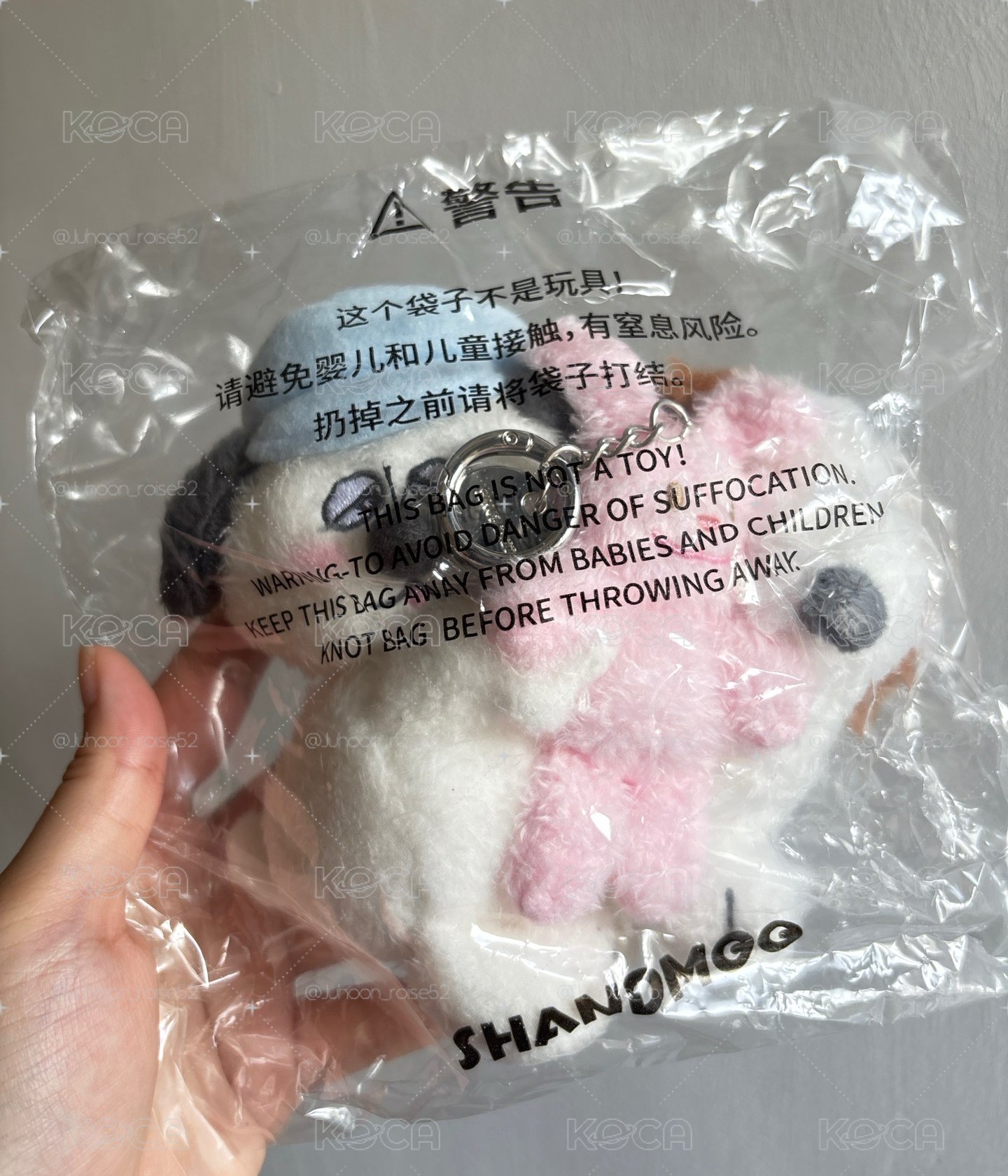 （現貨）成都限定 山莫花生漫畫聯名 歐拉夫+安迪+兔子抱在一起 娃娃吊飾