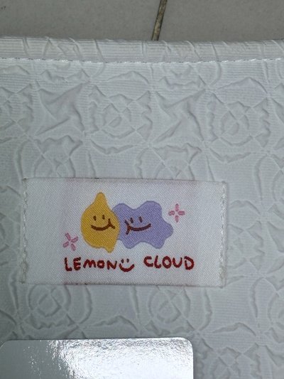 Better Things 隨機卡 B冬 提供了所有對光角度 