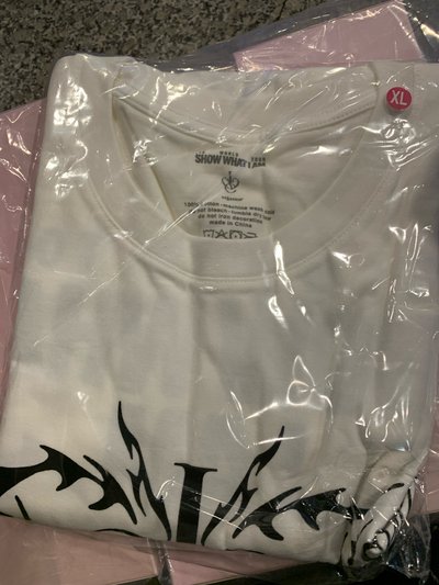IVE 演唱會周邊 短袖上衣