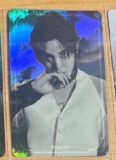 黑白韓服潤
